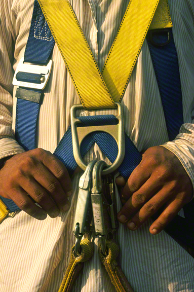hands-with-safety-harness_DM