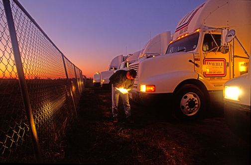 manreadingbytruck0007