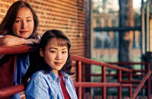 portrait-of-two-young-womenDM