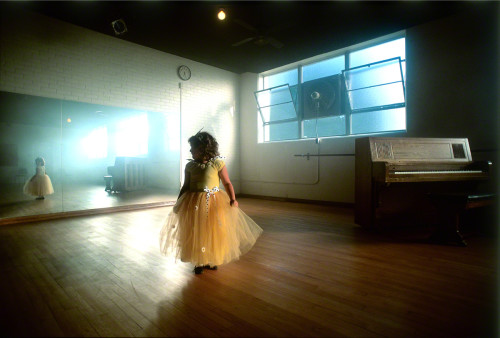  Getting the viewer to look into the mirror.