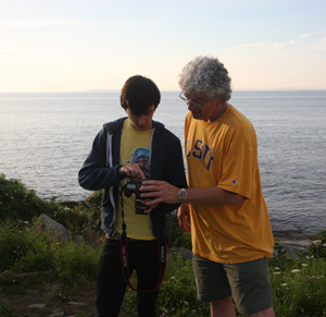 Joe Baraban teaching a photographer